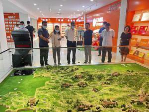 洛陽市市委常委、宣傳部長王飛蒞臨洛陽正大調(diào)研
